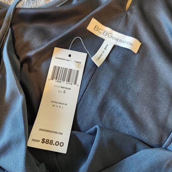 BCBGeneration Della Ash Blue Drape Midi Dress Size Small NWT - Picture 6 of 8